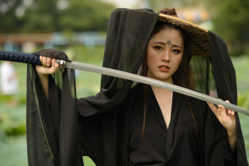 A woman dressed in ancient Chinese martial arts style - NEF format A woman dressed in ancient Chinese martial arts style - NEF format