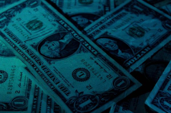 1 U.S. dollar banknote 1 U.S. dollar banknote