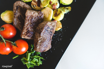 A beef steaks with vegetables | Free public domain photo - 447961 A beef steaks with vegetables | Free public domain photo - 447961