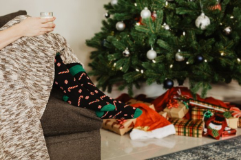 A Cozy Sit By The Christmas Tree A Cozy Sit By The Christmas Tree