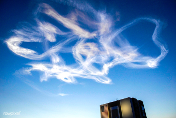 A drifting smoke plumes from the launch of Sp.. | Free public domain photo - 440882