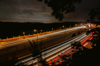 A fast movement of traffic in nyc Free Photo