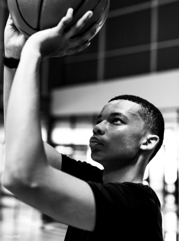 African American teenage boy concentrated on .. | Free stock photo - 401538