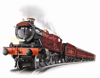 Amazon.com: Lionel Harry Potter Hogwarts Express Train Set - O-Gauge ...