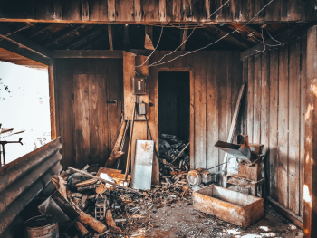 An Abandoned Wooden House An Abandoned Wooden House