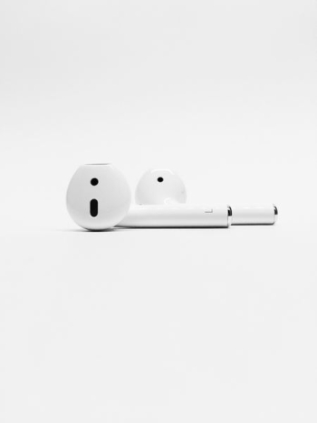 Apple AirPods Apple AirPods