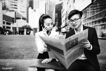 Asian business people reading the newspaper | Free stock photo - 427909 Asian business people reading the newspaper | Free stock photo - 427909