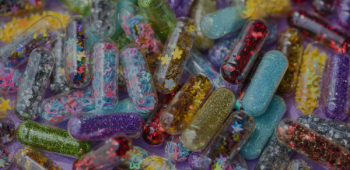 Assorted-color Capsule Assorted-color Capsule