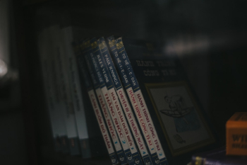Assorted-title Textbook on Shelf Assorted-title Textbook on Shelf