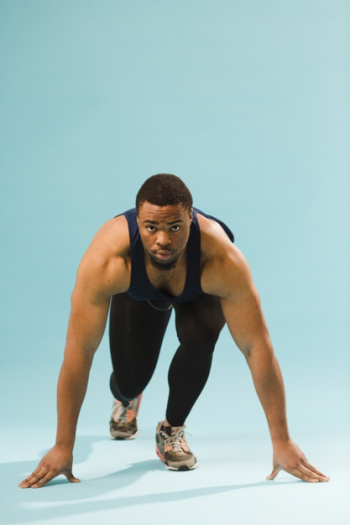 Athletic man in gym outfit preparing to run Free Photo Athletic man in gym outfit preparing to run Free Photo