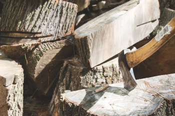Axe & Wood Axe & Wood