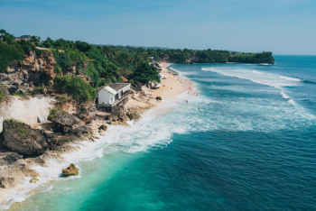 Beautiful Bali House on Beach