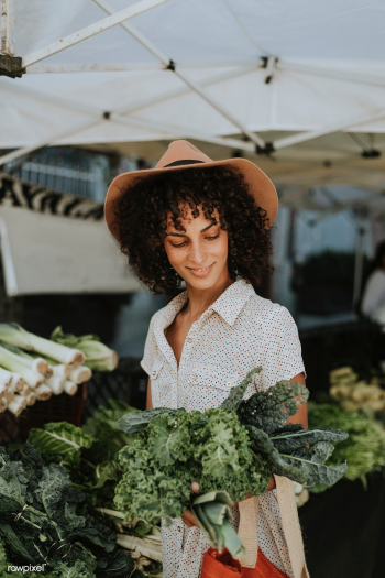 Beautiful woman buying kale at a farmers mark.. | Free stock photo - 473651 Beautiful woman buying kale at a farmers mark.. | Free stock photo - 473651