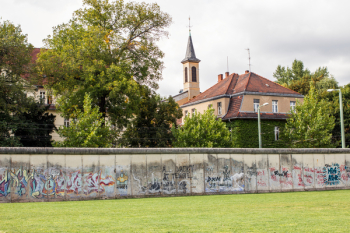 Berlin Wall Graffiti Free Photo Berlin Wall Graffiti Free Photo