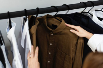 black and white button-up long-sleeved shirt black and white button-up long-sleeved shirt
