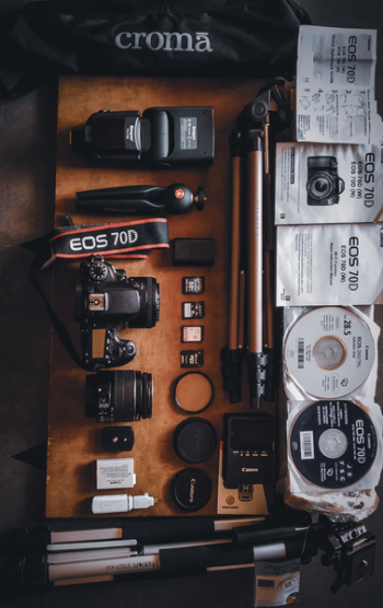 Black Canon Eos 70d and Tripod