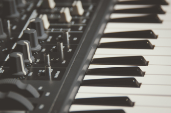 Black Electronic Keyboard Black Electronic Keyboard