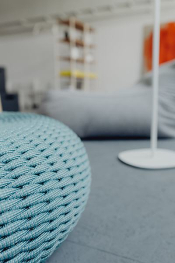Blue knitted pouf Blue knitted pouf