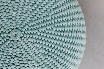 Blue knitted pouf Blue knitted pouf