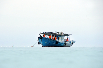 Boat on Water Boat on Water