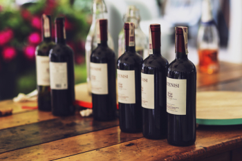 Bottle of wine Bottle of wine