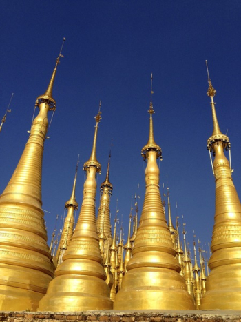 Brass-colored Landmark Brass-colored Landmark