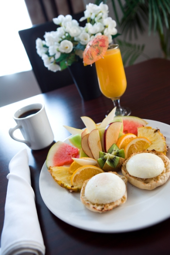 Breakfast in Hotel Room