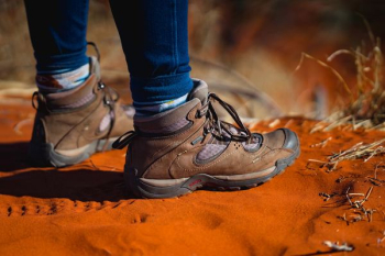 brown hiking boots brown hiking boots