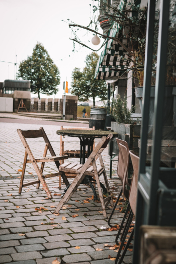 Brown Wooden Chairs And Table Brown Wooden Chairs And Table