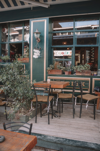Brown Wooden Table and Chairs Brown Wooden Table and Chairs