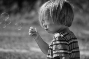 bubbles 039_pe.jpg bubbles 039_pe.jpg