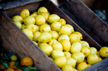 bunch of lemons on box bunch of lemons on box