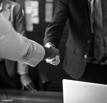 Business people shaking hands in a meeting ro.. | Free stock photo - 413307 Business people shaking hands in a meeting ro.. | Free stock photo - 413307