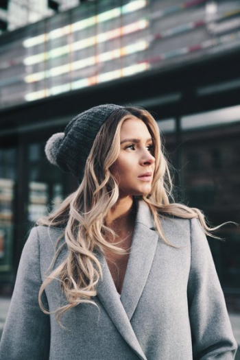 Business Woman With Wool Hat Business Woman With Wool Hat