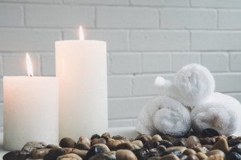 Candles And Spa Towels Candles And Spa Towels