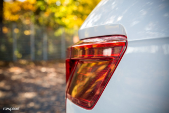 Car tail lights | Free public domain photo - 432930 Car tail lights | Free public domain photo - 432930