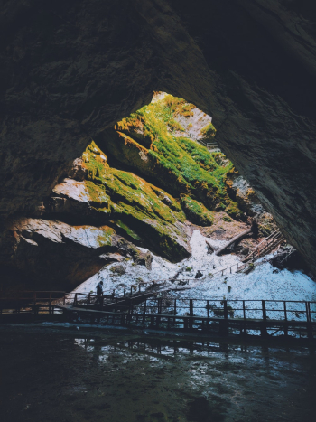 Cave Cave