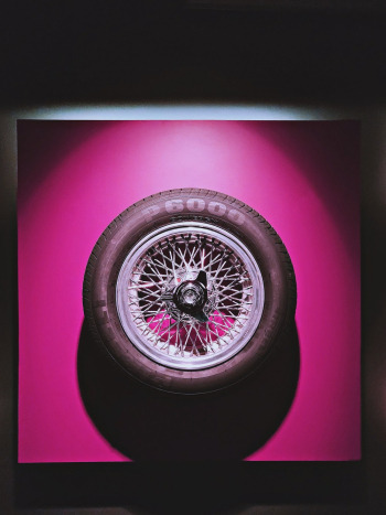 Chrome Multi-spoke Car Wheel and Tire Screenshot Chrome Multi-spoke Car Wheel and Tire Screenshot