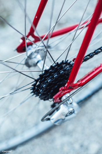 Classic red bike | Free public domain photo - 519891 Classic red bike | Free public domain photo - 519891