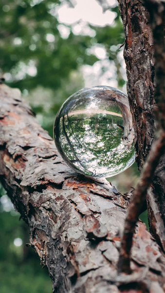 Clear Baoding Sphere Clear Baoding Sphere