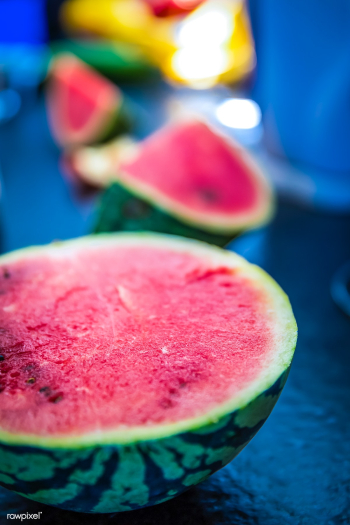 Close up of fresh watermelons | Free public domain photo - 432133