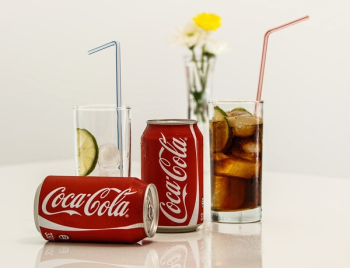 Coca Cola Cans and Glasses With Lines Coca Cola Cans and Glasses With Lines