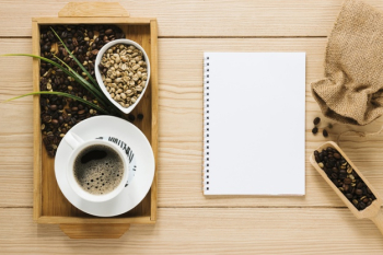 Coffee tray with notebook mock-up Free Photo