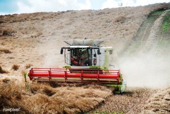 Combine harvester machine | Free stock photo - 17529 Combine harvester machine | Free stock photo - 17529