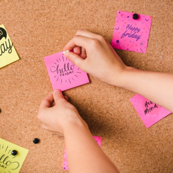 Creative sticky notes mockup Free Psd