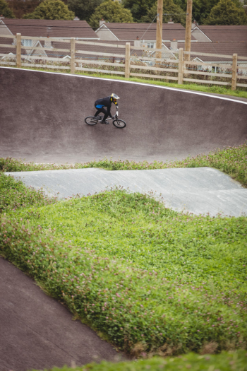 Cyclist riding bmx bike Free Photo