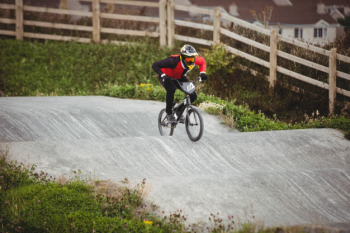 Cyclist riding bmx bike Free Photo