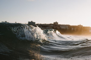 depth of field photography of water waves depth of field photography of water waves