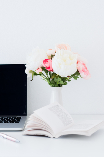 Desktop and flowers Desktop and flowers