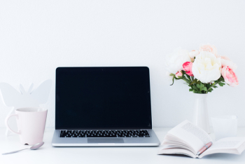 Desktop and flowers Desktop and flowers